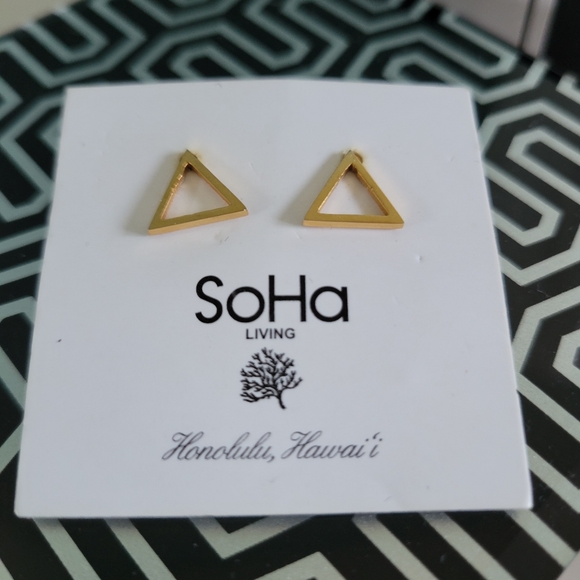SoHa Living | Set of 3 Small Geometric Post Earrings - Picture 6 of 10